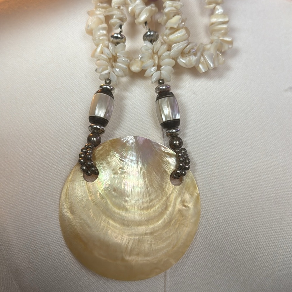 Vintage Mother of Pearl Shell Necklace 36”